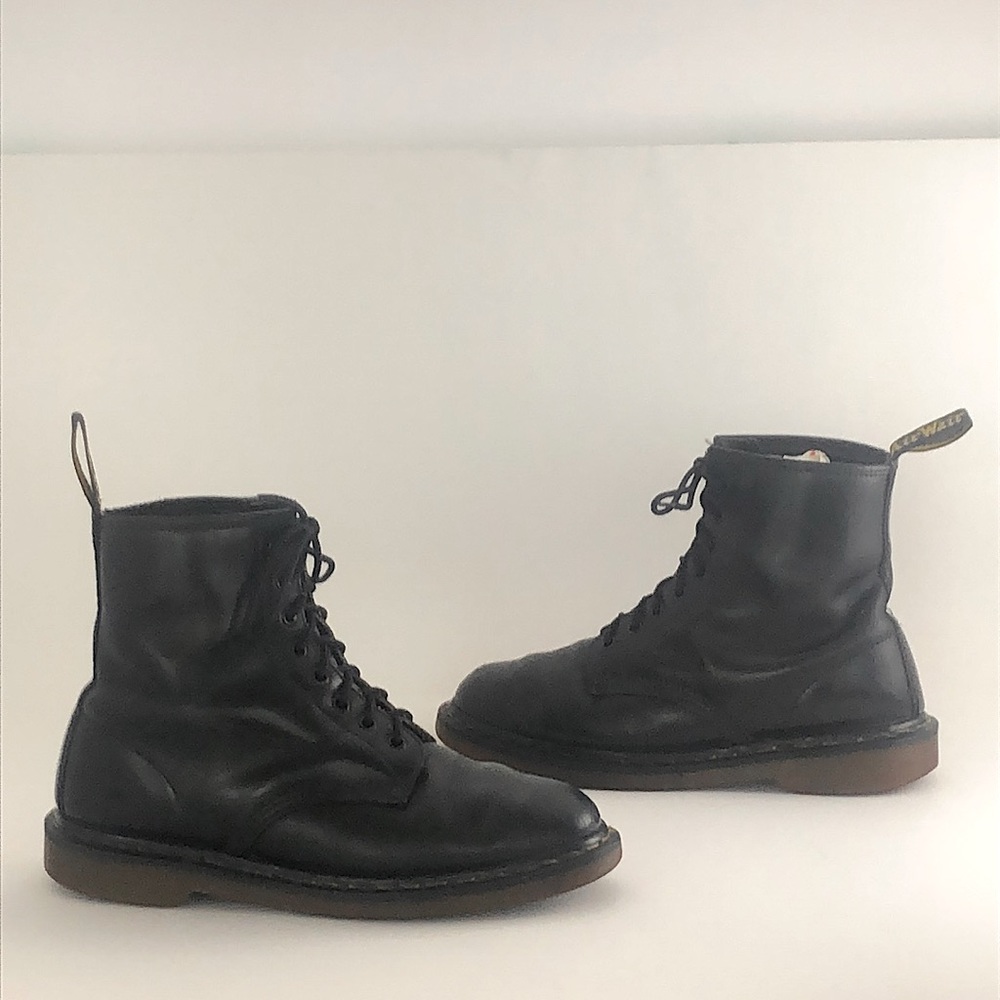 Dr Martens Classic Leather Boots Bouncing Soles made in England